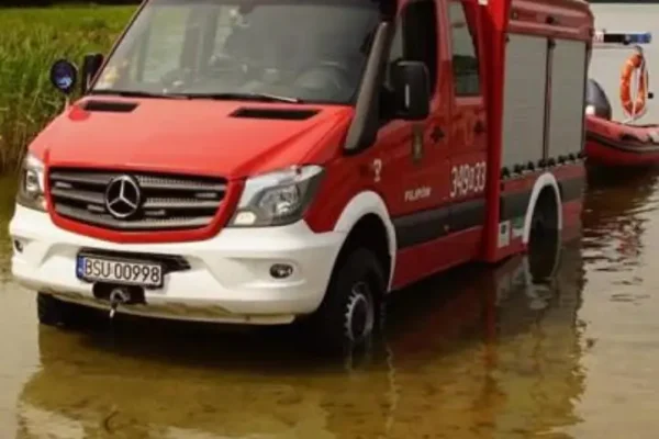 Potrącenie pieszego w Filipowie. Poszkodowany trafił do szpitala