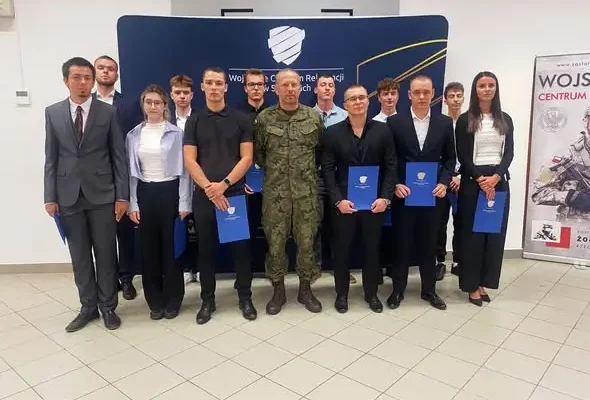 Skierowania na uczelnie wojskowe wręczone w Suwałkach