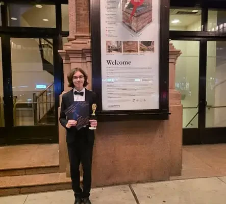 Stefan Paczyński zagrał w Carnegie Hall – sukces ucznia szkoły muzycznej