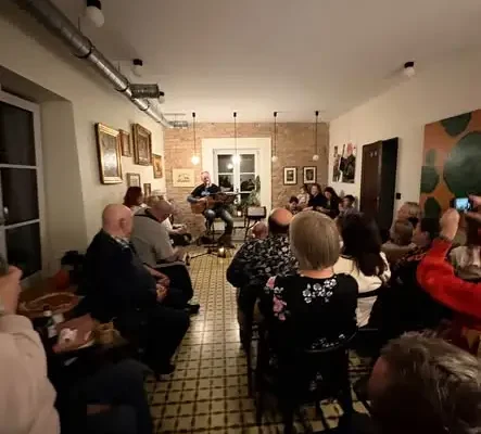 Muzyczna sobota w Wiżajnach – koncert Marcina Boguckiego w Pizzerii Wiżajny